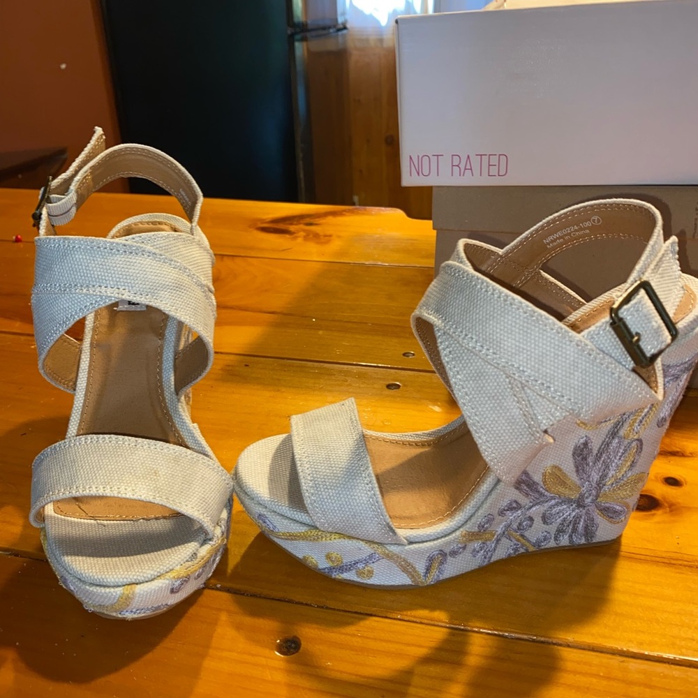 Not Rated platform wedges